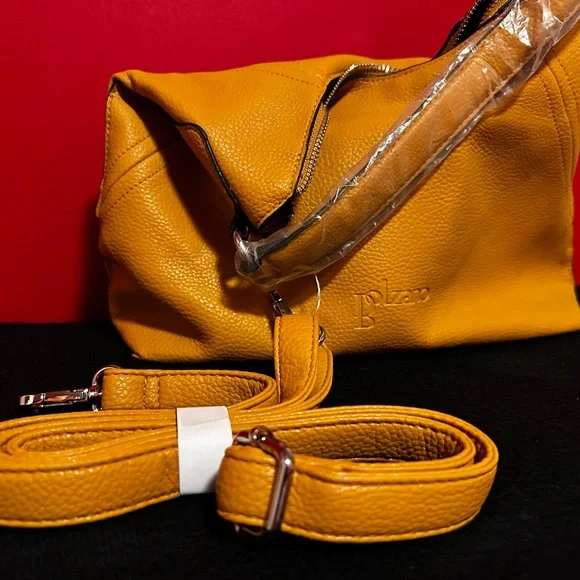 Bolzano Handbag - Picture 3 of 12